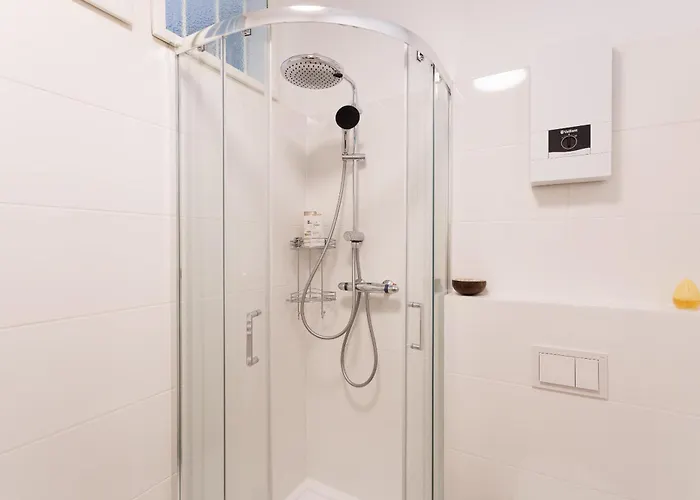 Renovated With Free Parking & Ac Апартаменти *