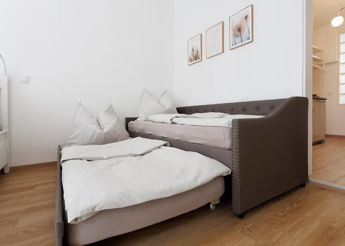 Renovated With Free Parking & Ac Апартаменти Відень