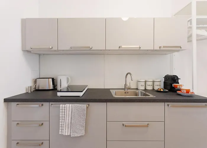 Renovated With Free Parking & Ac Апартаменти *